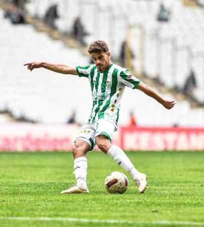 Bursa'da kabus devam ediyor: Bursaspor: 1 Esenler Erokspor: 1