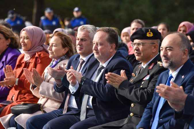 Karesi Belediyesi ilçeye değer katıyor