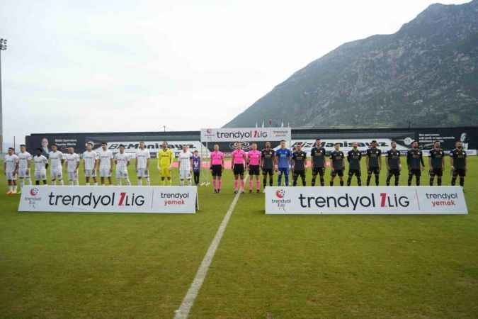 Manisa nefes aldı: Manisa FK: 3 - Altay: 0