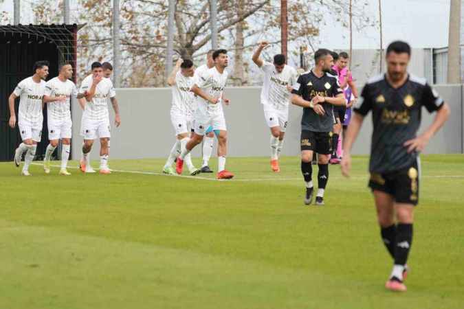 Manisa nefes aldı: Manisa FK: 3 - Altay: 0