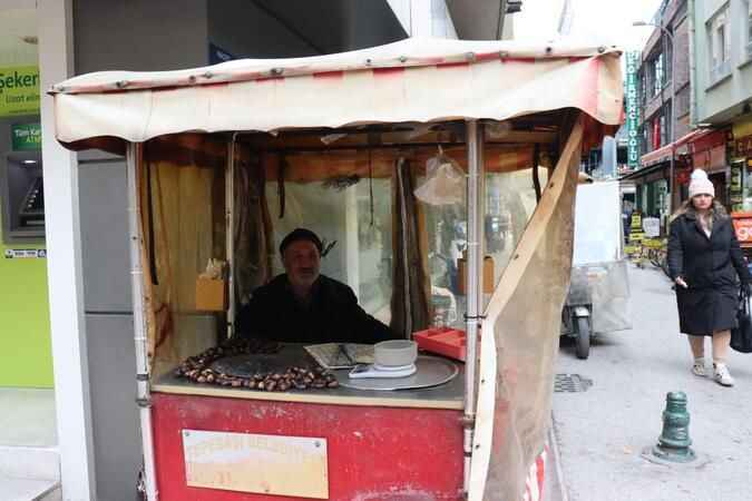 Kokusuyla davet ediyor.. Kış aylarının vaz geçilmezi.. Tezgahlarda yerini aldı, Kilosu 500 Liradan kapış kapış gidiyor..