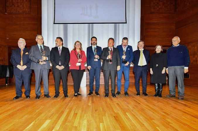 Alman-Türk Dostluk Federasyonu’ndan Başkan Soyer’e “Kültür Ödülü”