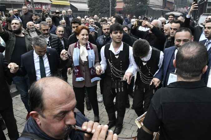  Akşener; “Hür ve müstakil olarak seçime gitmek istiyoruz. Bunun doğruluğuna milletimiz karar verecek.”