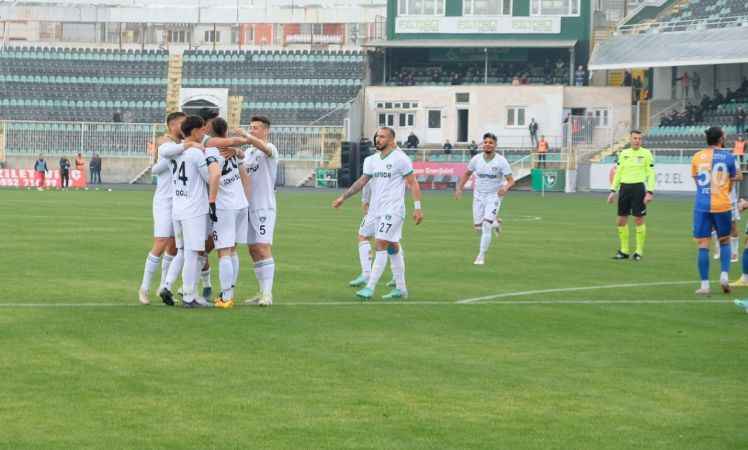 Horoz dibe demirledi! Denizlispor: 1 İskenderunspor: 2