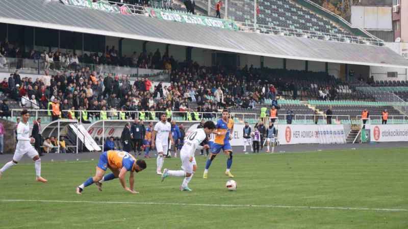 Horoz dibe demirledi! Denizlispor: 1 İskenderunspor: 2