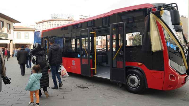 Bir Buçuk Milyar Liralık yatırımın 1 Milyarı cepte kaldı..! Büyükşehir Belediyesi'nden trafiğe 1.5 milyar liralık yatırım.. 