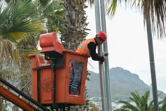 Bodrum'da Turgutreis sokakları ışıl ışıl