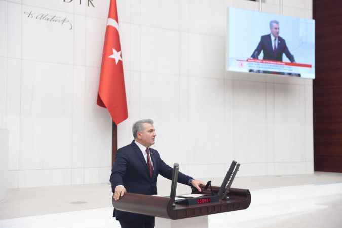 Mustafa Canbey; ‘Gençler de 