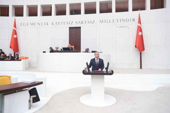 Mustafa Canbey; ‘Gençler de 