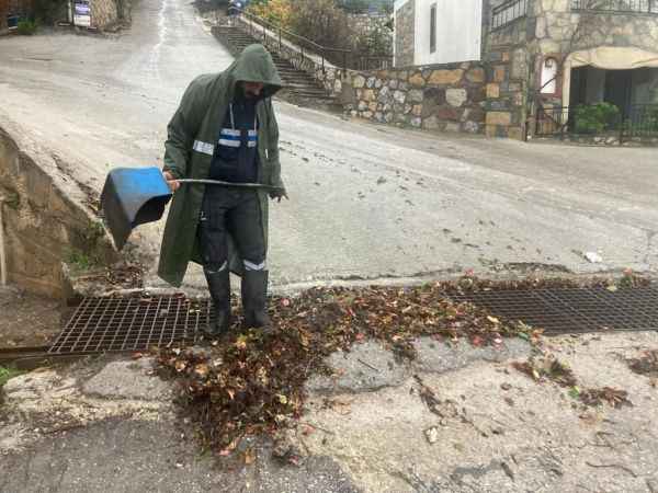 Bodrum'da yağmur alamı.. Belediye ekipleri 7/24 teyakkuzda 