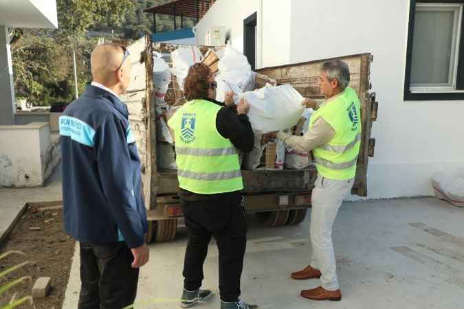 Belediyeden Vatandaşlara Yakacak Desteği