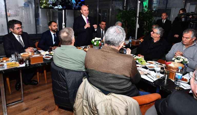 Sokak emekçilerinden Başkan Soyer’e tam destek