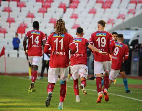 E.Y. Sivasspor: 1 - İstanbulspor: 0