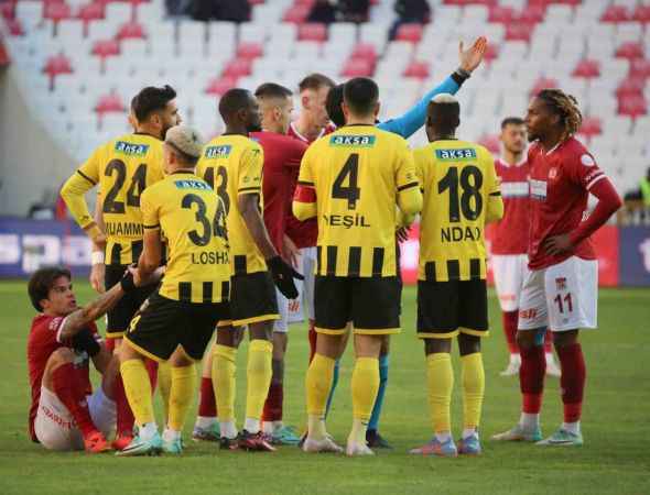 E.Y. Sivasspor: 1 - İstanbulspor: 0