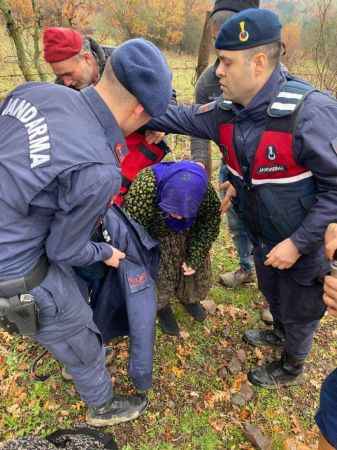 Balıkesir'de günlerdir kayıp olan yaşlı teyze bulundu..