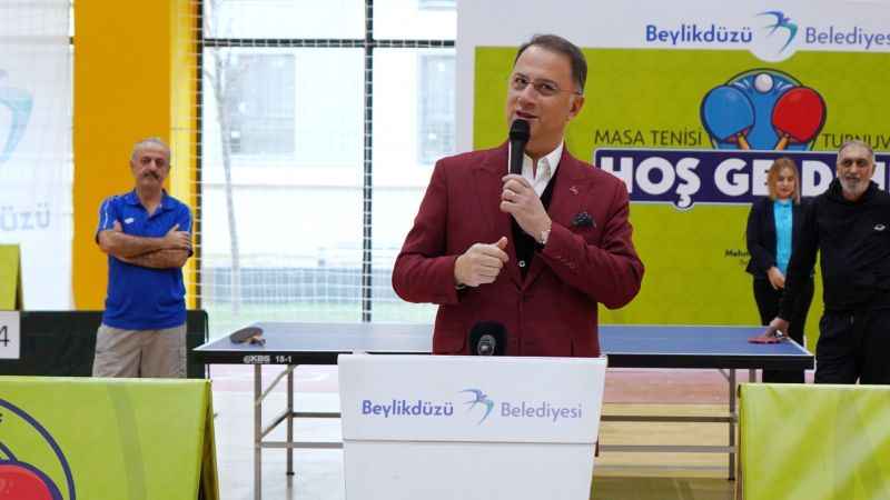 Beylikdüzü’nde ödüllü masa tenisi turnuvası nefesleri kesti