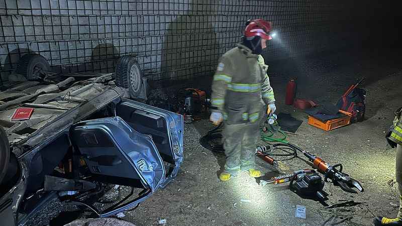 Balıkesir’de feci kaza, köprüden uçtu: 2 ölü, yaralı