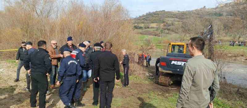 Susurluk’ta traktörle evinden ayrılan gençten haber alınamıyor