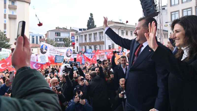 Yücel Yılmaz'ın Büyükşehir Adaylığı coşkuyla karşılandı