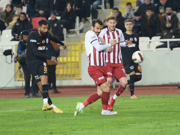 Cimbom'a Sivas'ta soğuk duş: E.Y. Sivasspor: 1 Galatasaray: 1