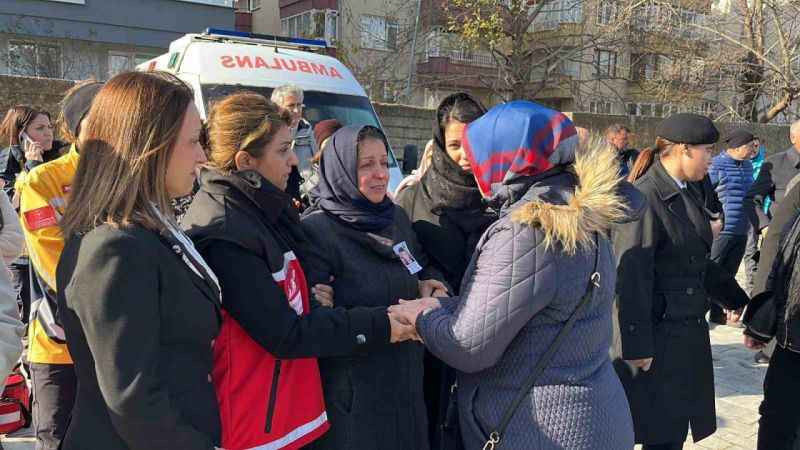 Erdek'te göz yaşları sel oldu, Erdek şehidine ağladı..