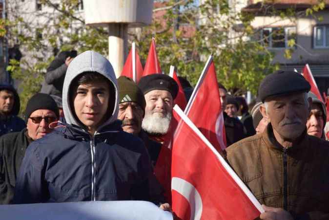 Sındırgı'da eller şehitler ve Gazze için açıldı