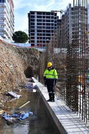 İzmir haşere ile mücadele ediyor.. İzmir'de 300 bin noktada sivrisinek mücadelesi