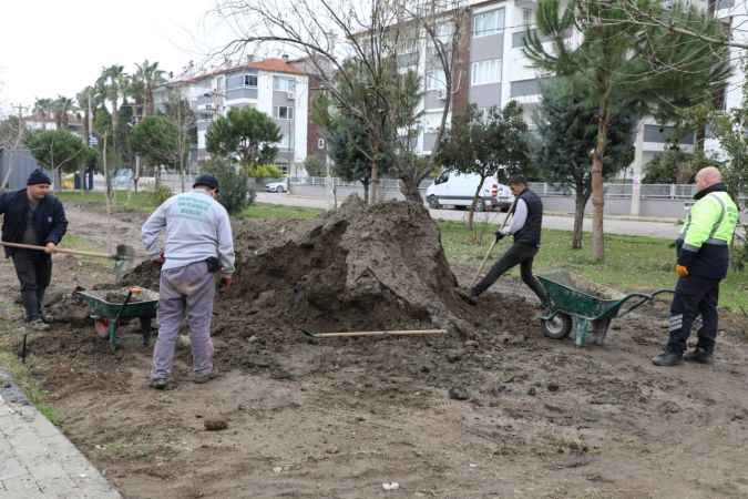 Edremit’te parklar ve yeşil alanlar çoğalıyor