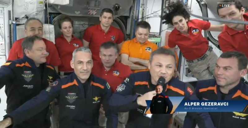 İlk Türk astronot Gezeravcı’dan ISS’te ilk konuşma