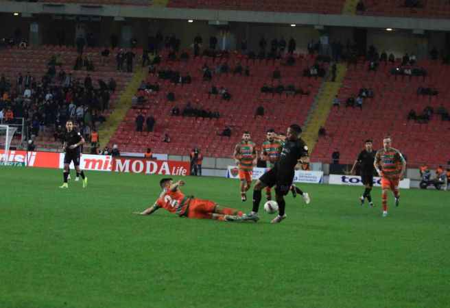 Hatay 90'da yıkıldı.. Hatayspor: 1 Alanyaspor: 1