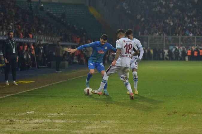 Karadeniz derbisi Rize'nin: Çaykur Rizespor: 1 Trabzonspor: 0