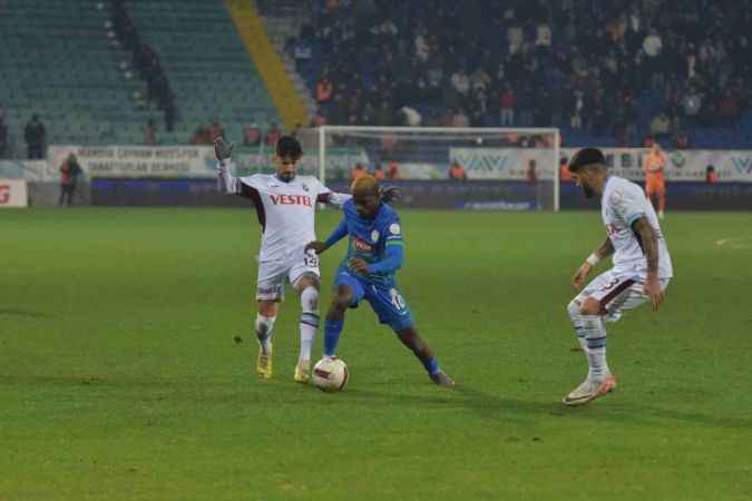 Karadeniz derbisi Rize'nin: Çaykur Rizespor: 1 Trabzonspor: 0