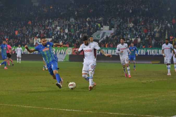 Karadeniz derbisi Rize'nin: Çaykur Rizespor: 1 Trabzonspor: 0