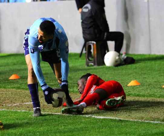 Hatay'a hayat öpücüğü: Y. Adana Demirspor: 0 A. Hatayspor: 1