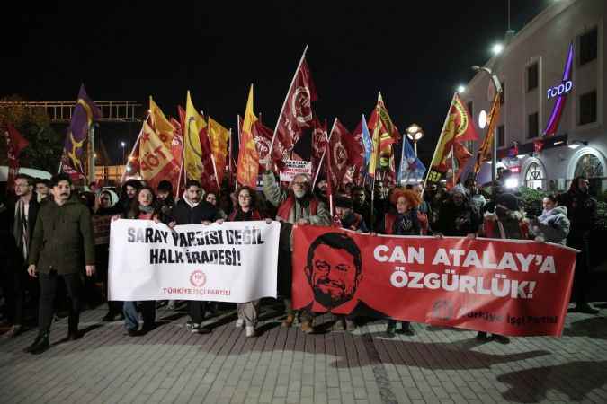 Türkiye İşçi Partililer İzmir'de Can Atalay'ın vekilliğinin düşürülmesini protesto etti