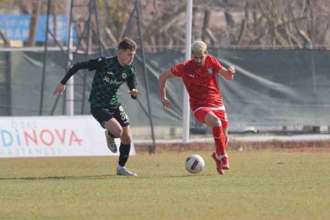 Efeler 09 SFK: 3 - Sapanca Gençlikspor: 2