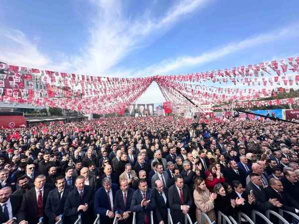 Bahçeli: “Özgür Bey ateşle oynuyor, Özgür’e sahip çıkın”