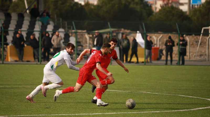 Burhaniye Belediyespor son dakikada güldü