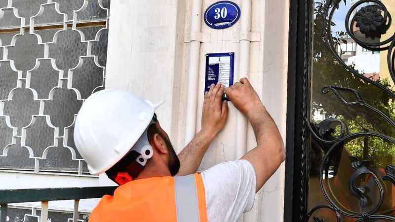 İzmir'de yeni dönem.. Her binaya yapı kimlik bilgisi çıkartılıyor..