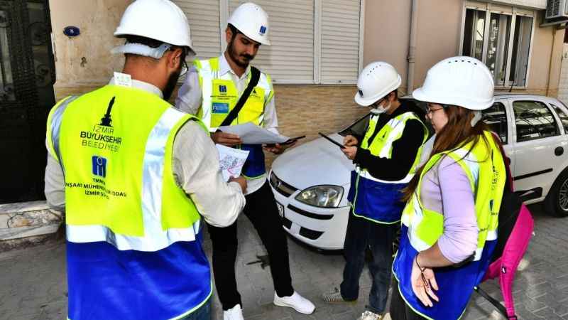 İzmir'de yeni dönem.. Her binaya yapı kimlik bilgisi çıkartılıyor..