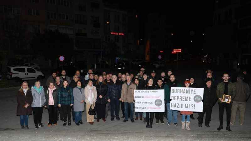 Burhaniye, 6 şubat depremini 04:17'de andı