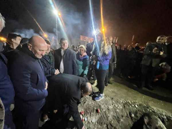 Başkan Soyer Osmaniye'deki anma törenlerine katıldı