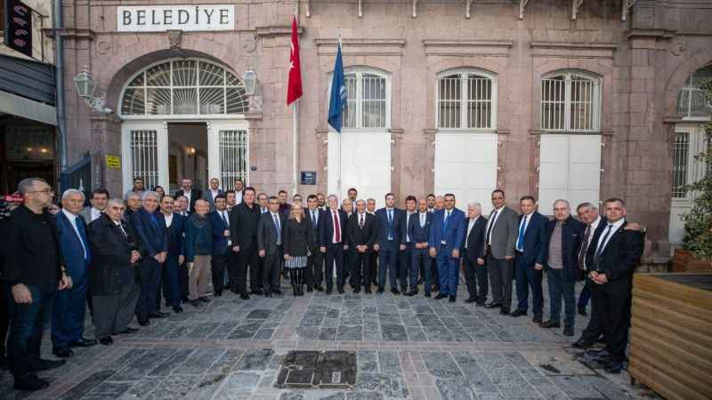 İzmir'de esnafın 25 yıllık sorunu çözüldü..