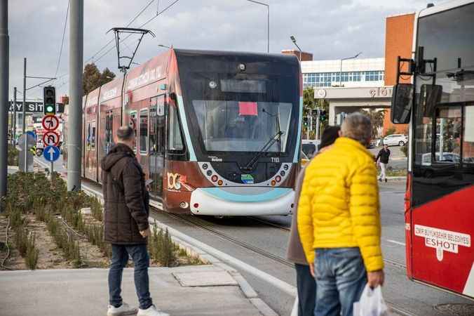 İzmirliler Çiğli Tramvayı'nı çok sevdi