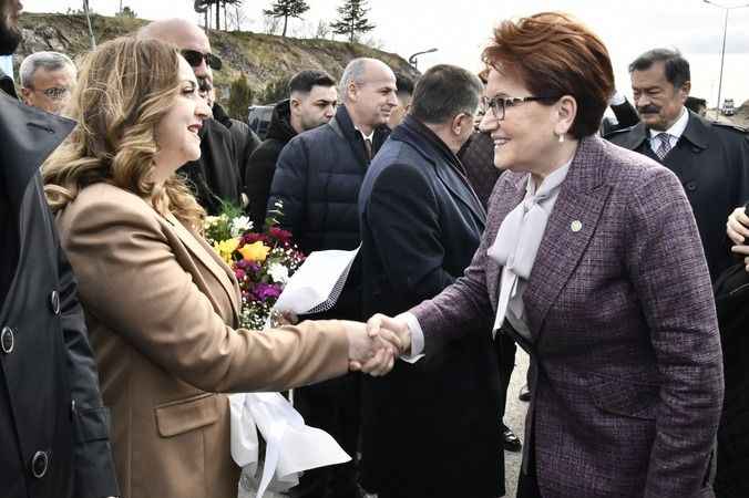 Akşener: “Basın güneşe, ampulün elektriği kesilsin!“