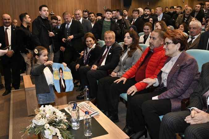 Akşener: “Basın güneşe, ampulün elektriği kesilsin!“