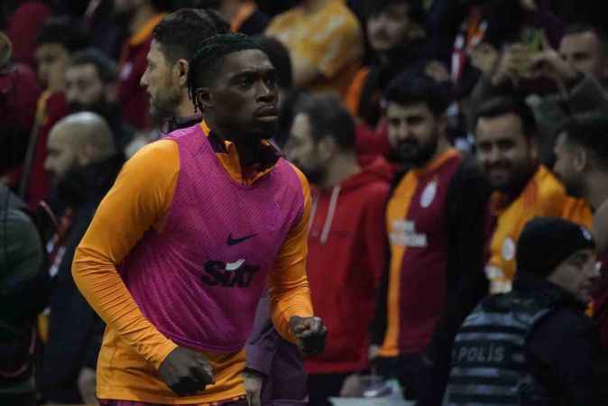 Cimbom hata yapmadı.. Galatasaray: 2 RAMS Başakşehir: 0