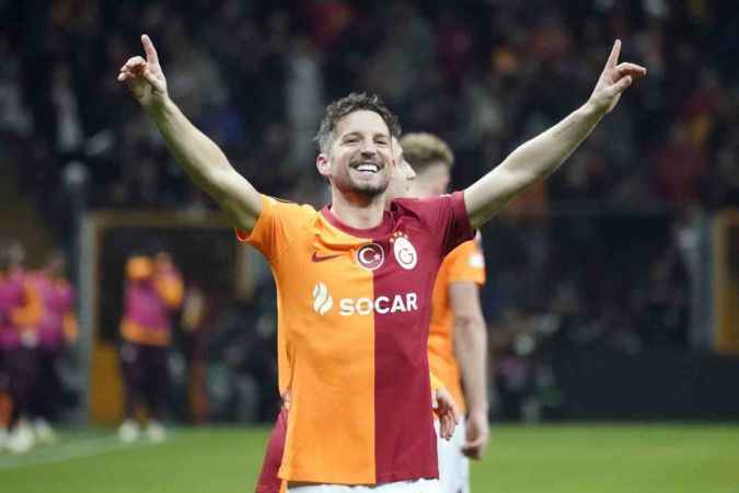 Cimbom avantajı kaptı.. Galatasaray: 3 Sparta Prag: 2