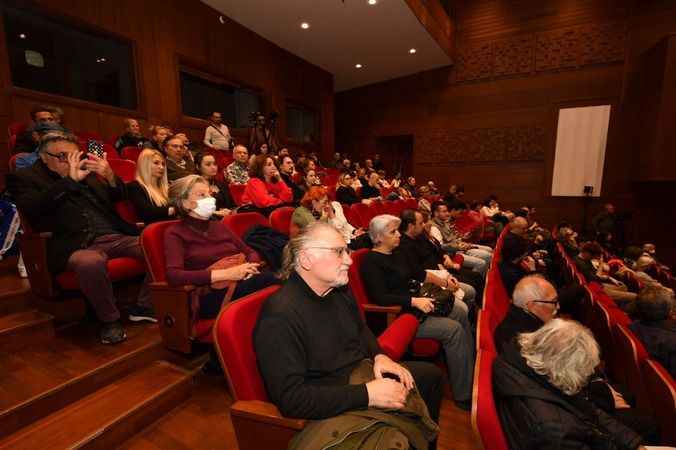 Başkan Soyer’den demokrasi vurgusu