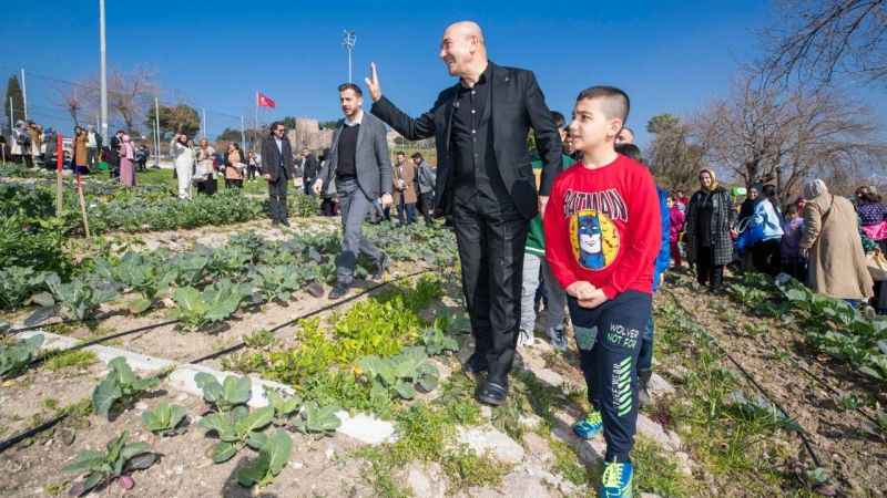 Kadifekale’de Başkan Soyer için bayram gibi bir gün